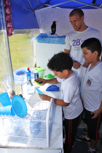 03/06/16 - Jacareí celebra Dia Mundial do Meio Ambiente com participação do SAAE