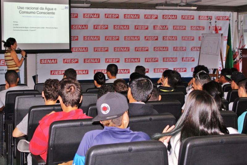 SAAE leva ao Senai palestra sobre uso racional da água