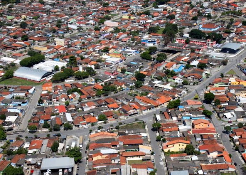 07/06/16 - Abastecimento de água na região do Meia-Lua fica interrompido até a tarde de terça