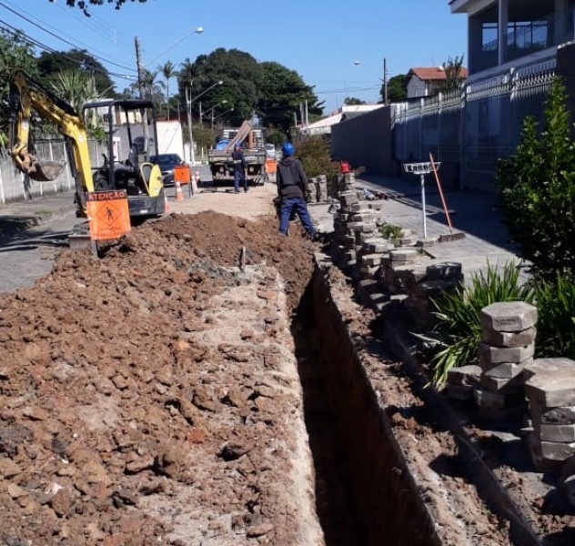 RUA GEÓRGIA NO JD. FLÓRIDA RECEBE NOVA REDE DE ABASTECIMENTO DE ÁGUA